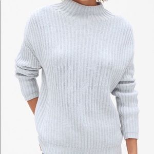NWOT GAP Gray Shaker Sweater